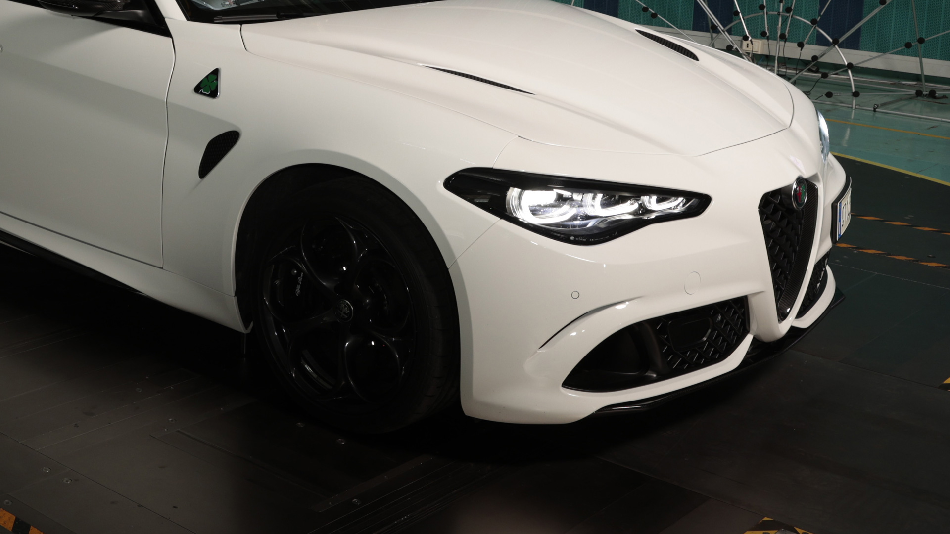 Photo of Alfa Romeo Giulia headlight